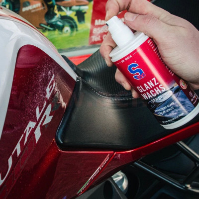 S100 vosk na motocykly ve spreji - Glanz-Wachs Spray 250 ml
